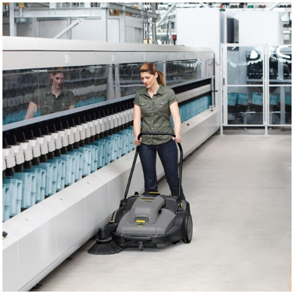 Balayeuse autotractee km 70/30 c bp pack