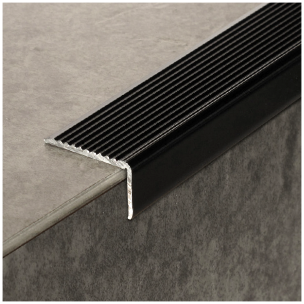 Nez de marche adhesif