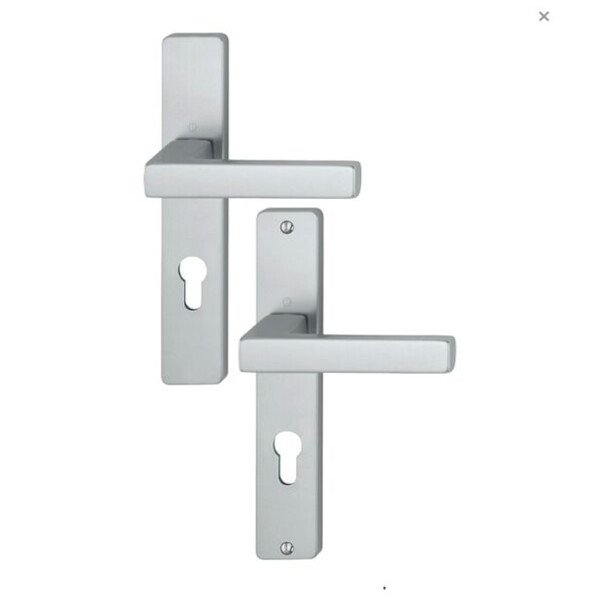 Poignée de porte large  toulon entraxe 195 mm