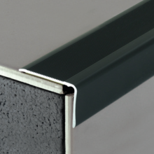 Nez de marche adhesif