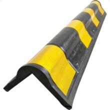 Protection d'angle en caoutchouc